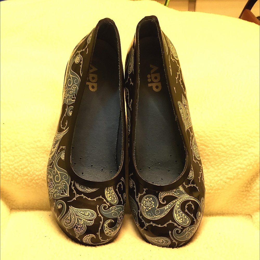 Dav Paisley Pumps
